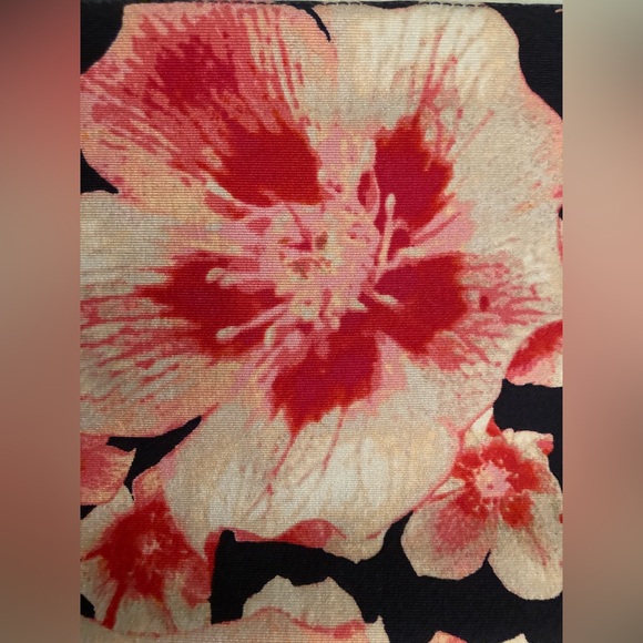 DKNY floral Print Pink Red White navy Scallop-Edge with mesh Tankini Top M EUC - Picture 15 of 16